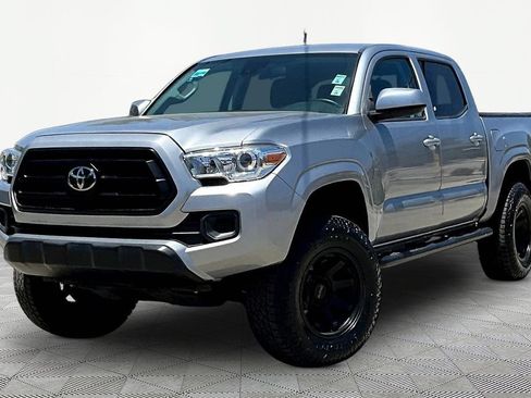 Used 2021 Toyota Tacoma SR AWD/4WD image 3
