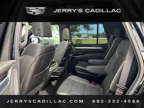 Used 2025 Cadillac Escalade Sport w/ LPO, ONYX Package AWD/4WD image 12