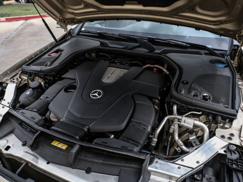 Used 2018 Mercedes-Benz E 400 Coupe w/ Premium 1 Package image 40
