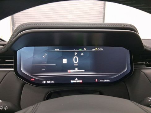 New 2025 Land Rover Range Rover Sport Dynamic SE image 18