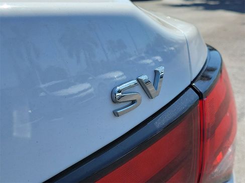 Used 2021 Nissan Sentra SV image 6