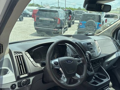 Used 2023 Ford Transit 350 XLT RWD image 3