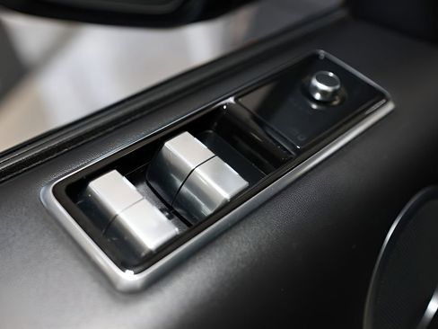 Used 2020 Land Rover Range Rover Sport HSE Dynamic image 26