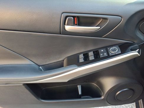 Used 2018 Lexus IS 300 w/ Accessory Package 2 RWD image 12