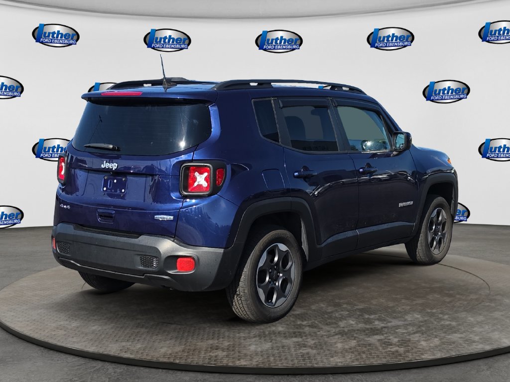 Used 2018 Jeep Renegade Latitude AWD/4WD image 5
