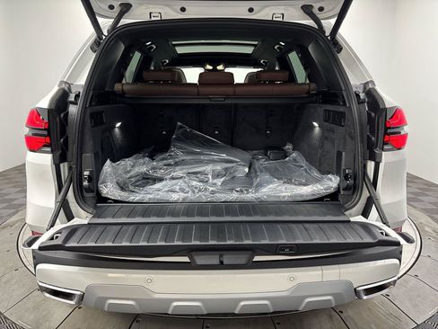 New 2026 BMW X5 xDrive40i AWD/4WD image 21