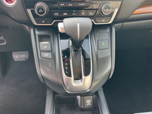 Used 2019 Honda CR-V EX image 17