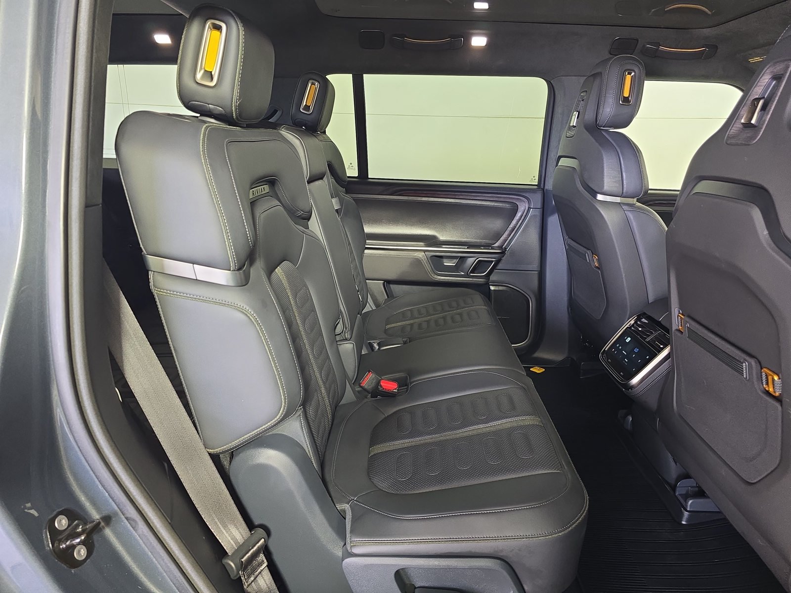 Used 2022 Rivian R1S Launch Edition Quad AWD/4WD image 23