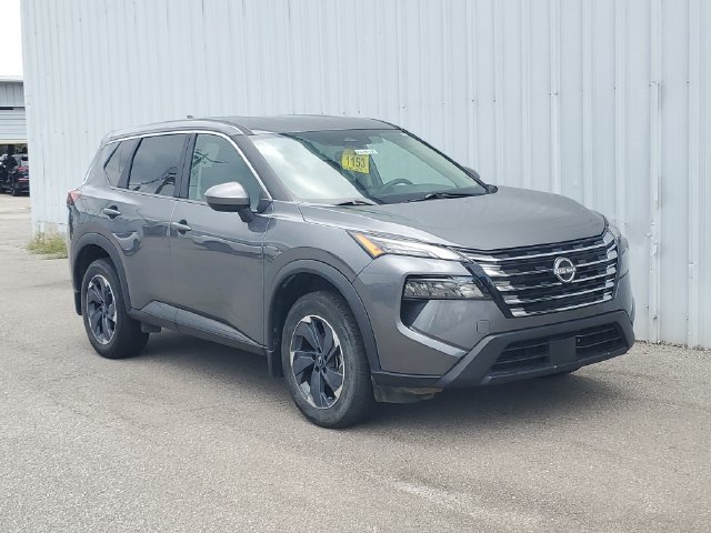 Certified 2026 Nissan Rogue SV FWD image 5