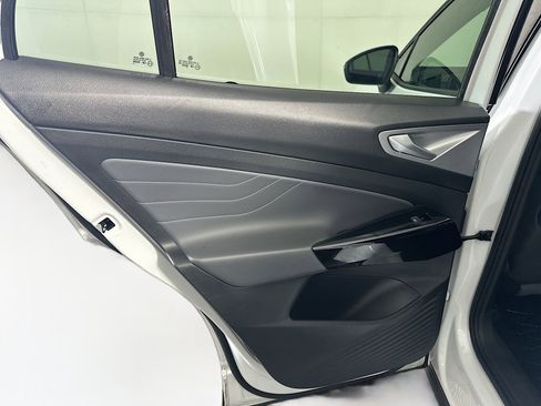 Used 2023 Volkswagen ID.4 Pro S image 27