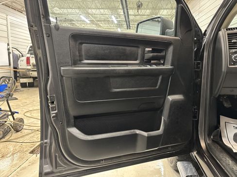 Used 2018 RAM 1500 Express w/ Express Value Package image 11