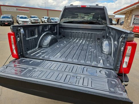 Used 2024 Ford F250 XLT w/ FX4 Off-Road Package image 7