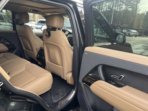 Certified 2025 Land Rover Range Rover Sport SE image 12