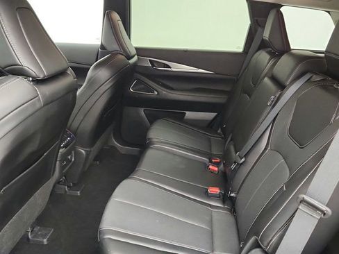 Used 2024 INFINITI QX60 Luxe w/ Performance Audio Package image 22
