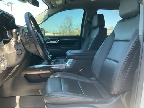 Used 2023 Chevrolet Silverado 1500 LTZ AWD/4WD image 2