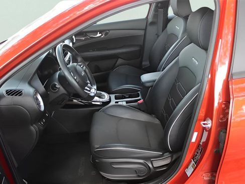 Used 2023 Kia Forte GT-Line w/ GT-Line Premium Package FWD image 12