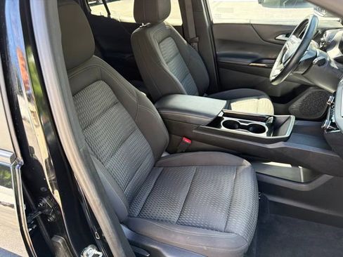 Used 2025 Chevrolet Equinox LT AWD/4WD image 37