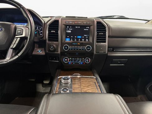 Used 2018 Ford Expedition Max Platinum AWD/4WD image 10