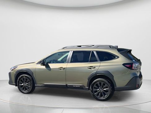 Used 2025 Subaru Outback Onyx Edition AWD/4WD image 16