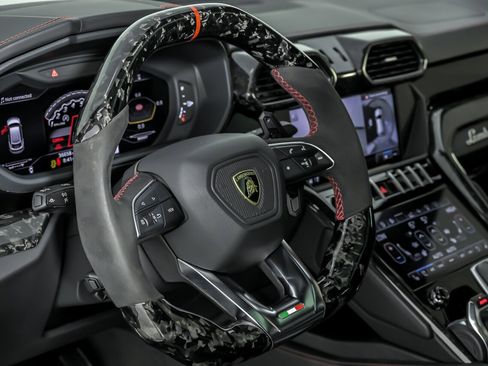 Used 2019 Lamborghini Urus image 27