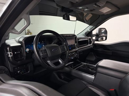 Used 2023 Ford F250 Lariat w/ Sport Appearance Package AWD/4WD image 14
