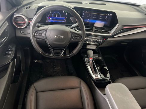 Used 2024 Chevrolet Trax RS w/ Driver Confidence Package image 21