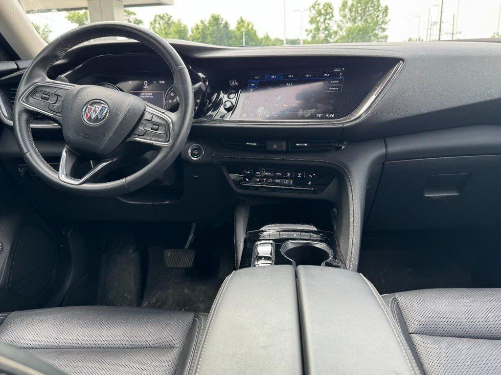 Used 2023 Buick Envision Essence FWD image 14