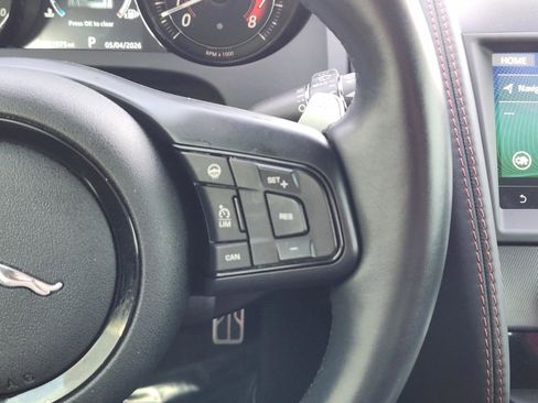 Used 2020 Jaguar F-TYPE R AWD/4WD image 17