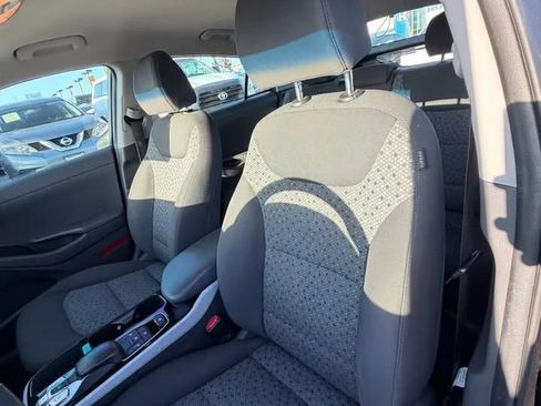 Used 2017 Hyundai Ioniq Electric FWD image 8