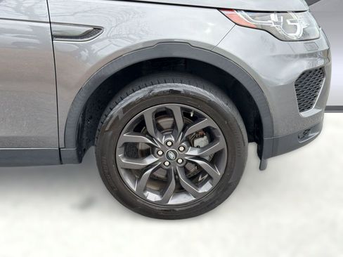 Used 2019 Land Rover Discovery Sport image 12