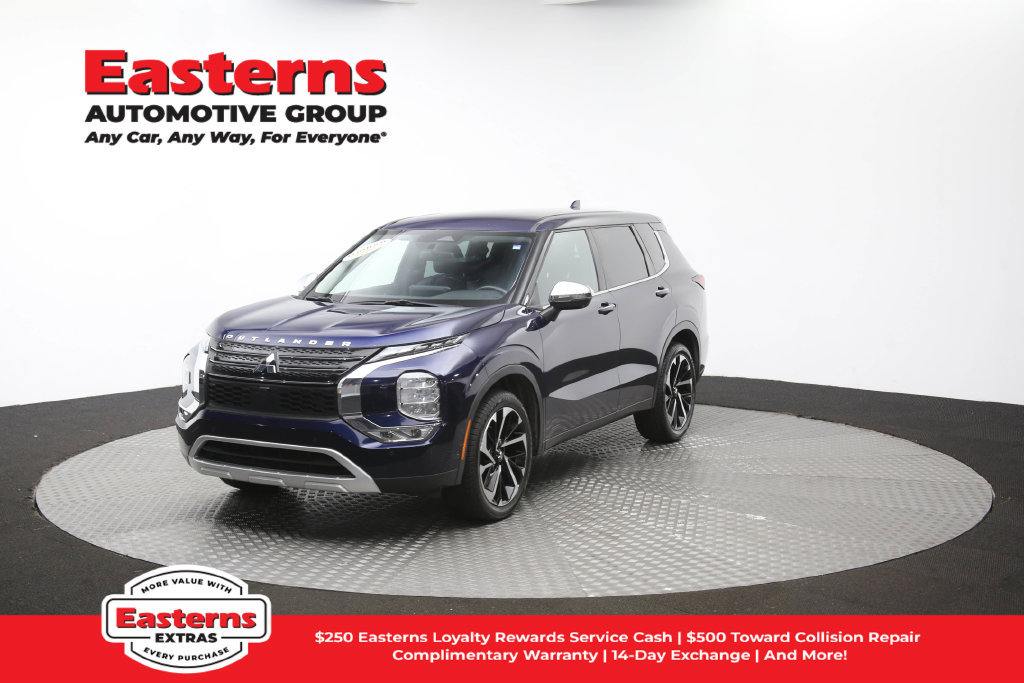 Used 2023 Mitsubishi Outlander SE AWD/4WD image 56