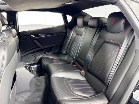 Used 2023 Maserati Quattroporte Modena Q4 image 32