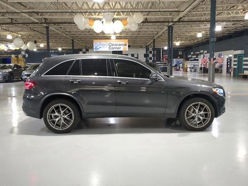Used 2022 Mercedes-Benz GLC 300 4MATIC image 7