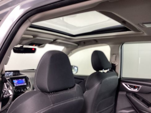 Used 2019 Subaru Forester Premium AWD/4WD image 29