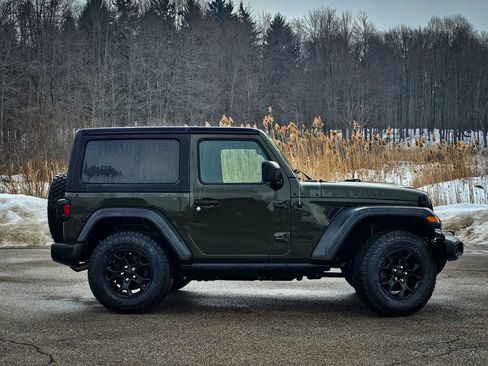 Certified 2022 Jeep Wrangler Willys image 2