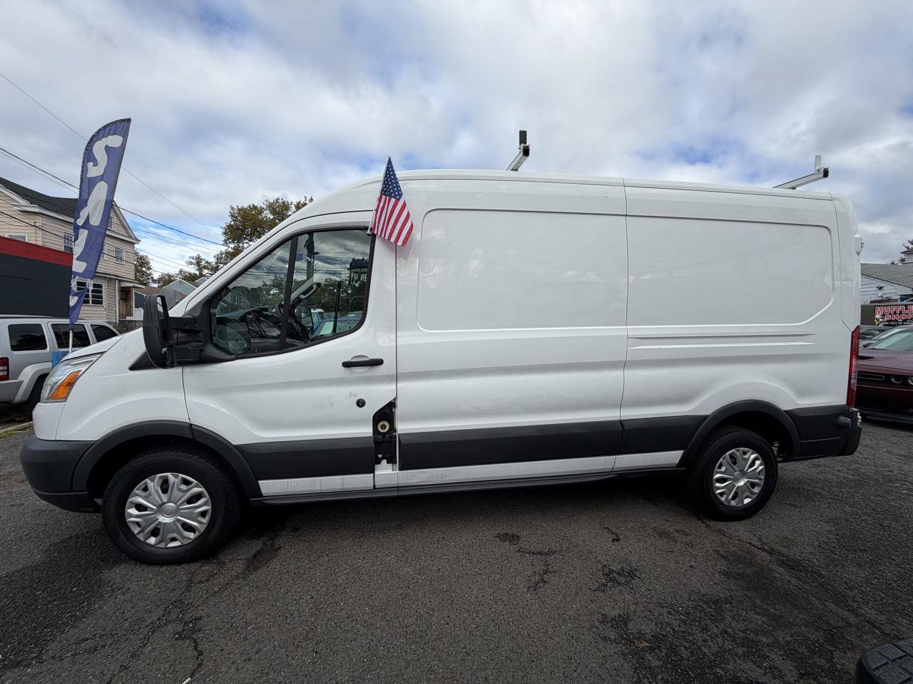 Used 2015 Ford Transit 250 148 Medium Roof w/ Interior Upgrade Package RWD image 7