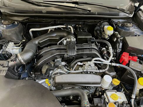 Used 2024 Subaru Outback Premium image 33