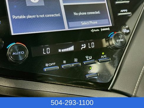 Used 2019 Toyota Camry XSE FWD image 16