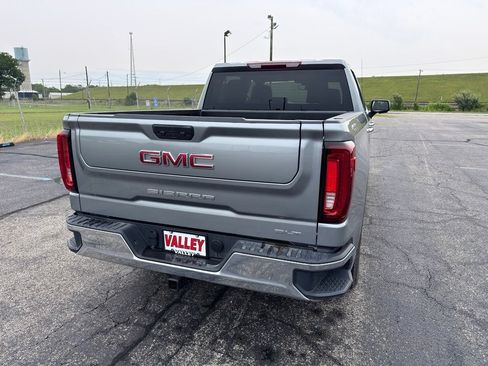 Used 2025 GMC Sierra 1500 SLT AWD/4WD image 12