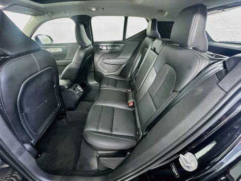 Used 2024 Volvo XC40 B5 Core w/ Protection Package Premier AWD/4WD image 30