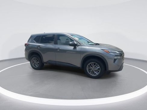Used 2024 Nissan Rogue S AWD/4WD image 9