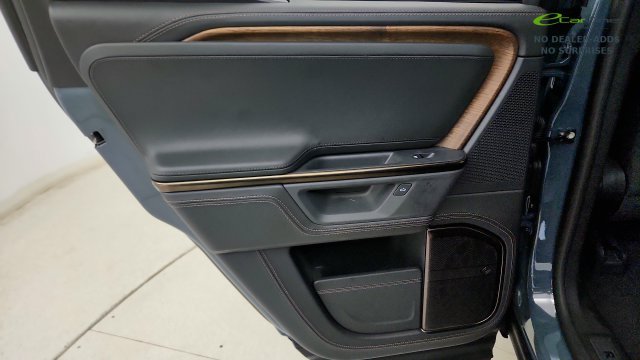 Used 2026 Rivian R1T Premium Tri AWD/4WD image 45