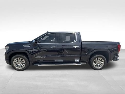 Used 2023 GMC Sierra 1500 Denali w/ Technology Package AWD/4WD image 5