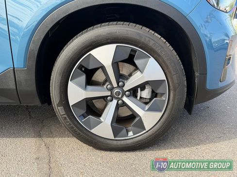Used 2023 Volvo XC40 B4 Plus w/ Protection Package Premier FWD image 12