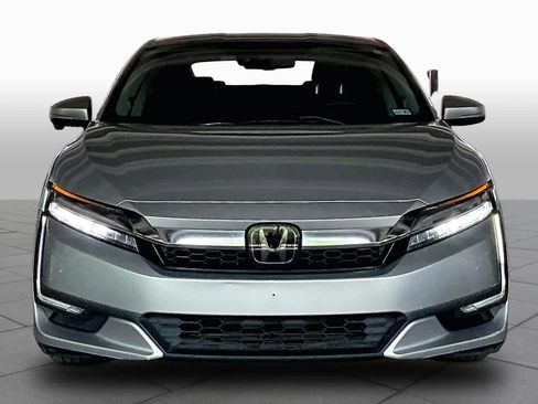 Used 2018 Honda Clarity Plug-In Hybrid image 3