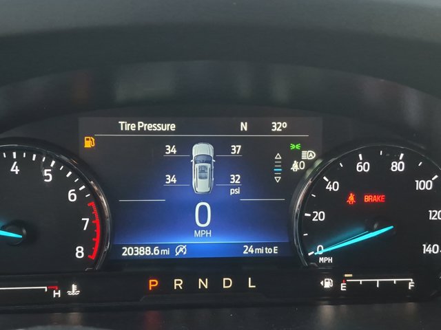 Used 2024 Ford Explorer XLT w/ Equipment Group 202A AWD/4WD image 9