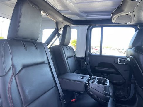 New 2026 Jeep Wrangler Unlimited Rubicon AWD/4WD image 26