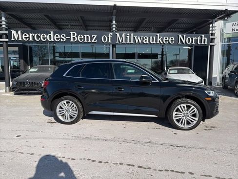 Used 2020 Audi Q5 2.0T Premium Plus w/ Premium Plus Package image 2