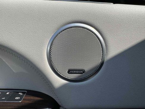 Used 2017 Land Rover Range Rover Supercharged image 29