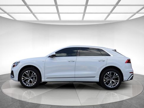 Used 2023 Audi Q8 Premium Plus AWD/4WD image 4